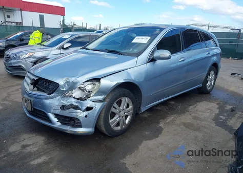 2008 Mercedes-Benz R 350 4Matic z USA, uszkodzony, nr VIN 4JGCB65E58A074031